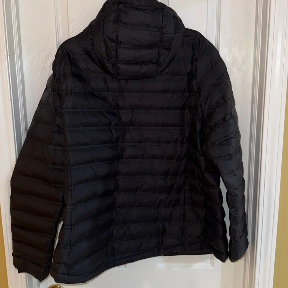 Women’s ZeroXposur Black Jacket - Picture 3 of 16
